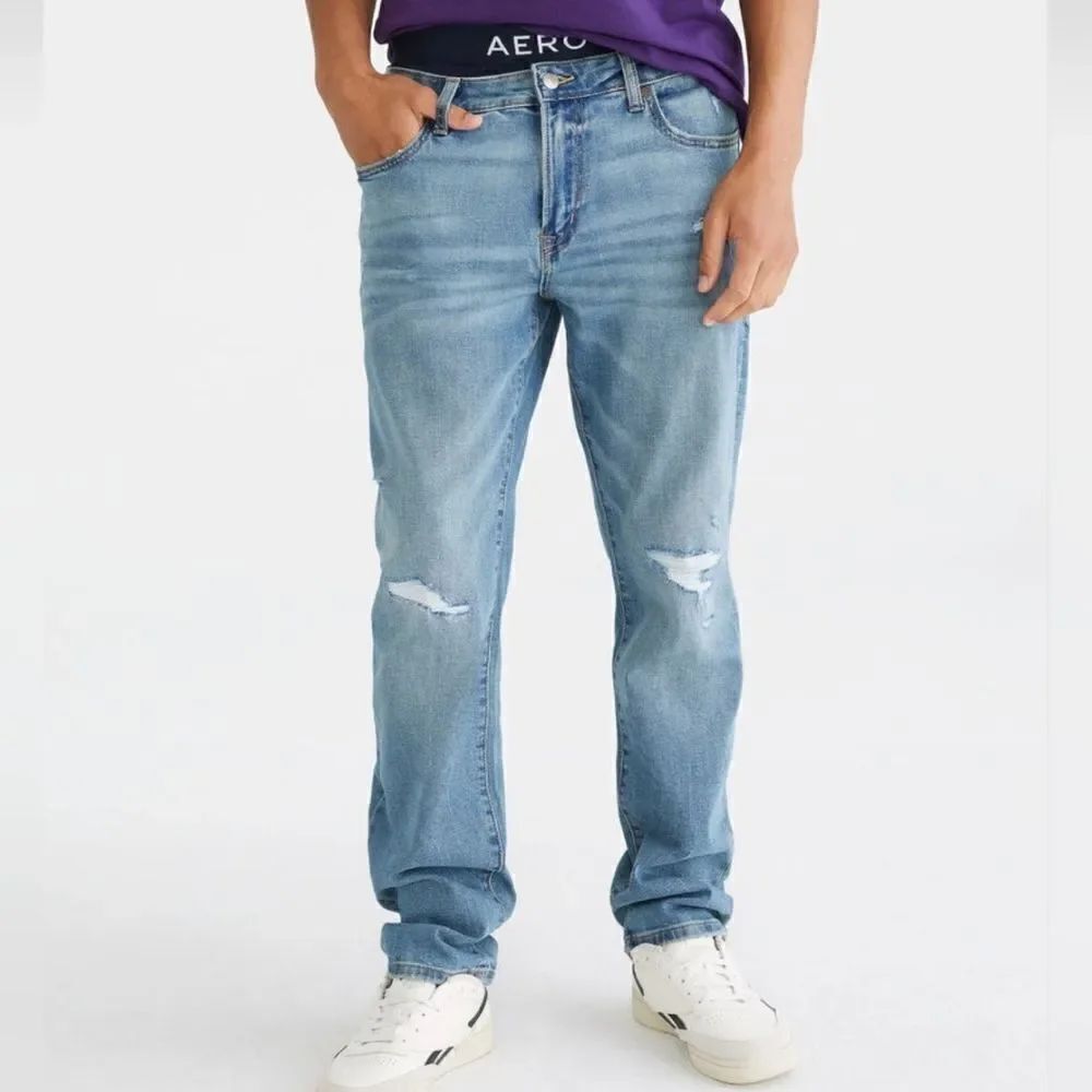 Aeropostle Men's Essex Blue Distressed Straight Leg Denim Jeans